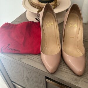 Christian Louboutin Pumps